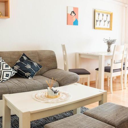 Apartman Lili Knin Ngoại thất bức ảnh